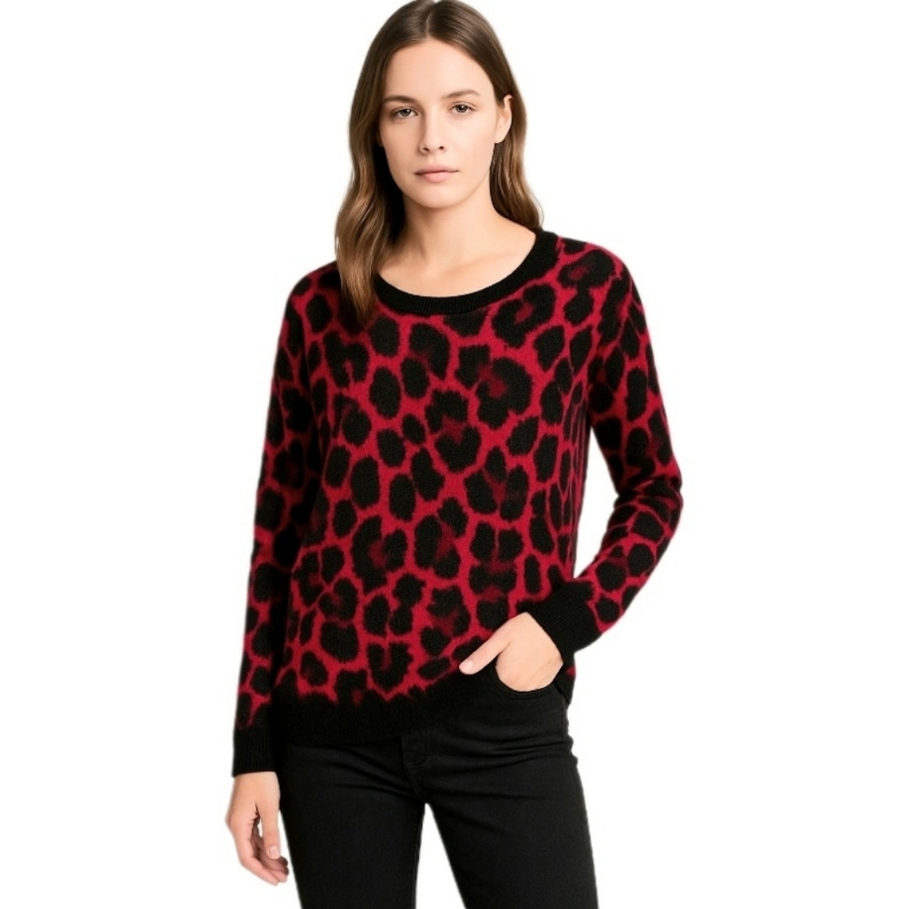 Apt. 9 Red Black Leopard Print Fuzzy Knit Sweater Petite Medium Soft Cozy